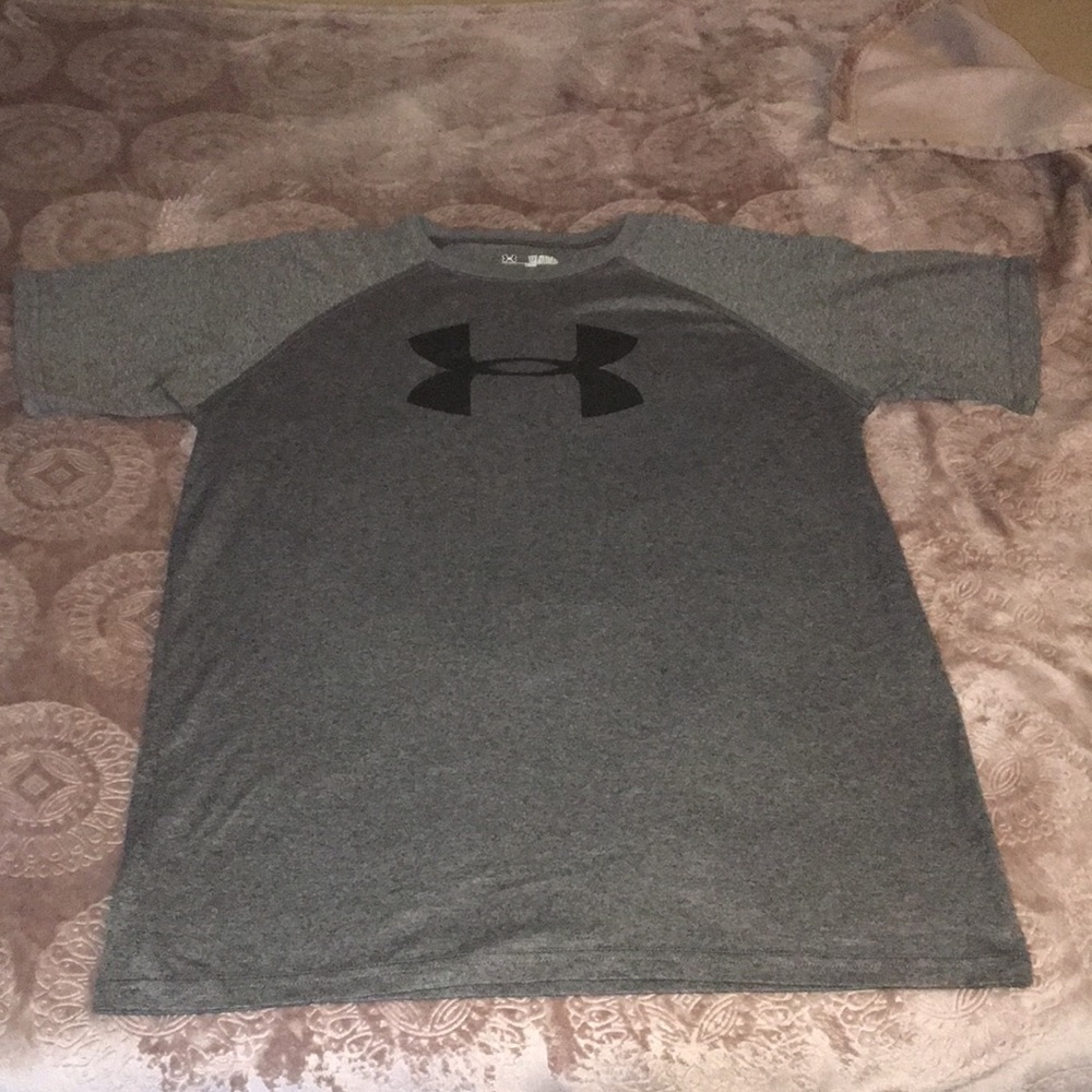 Under armor dry fit T-shirts